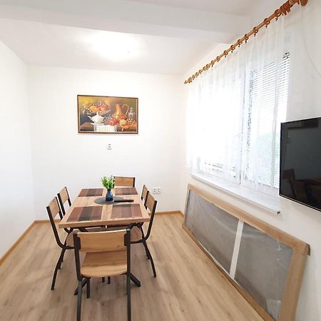 Lilly Home 36 兹诺伊莫 外观 照片